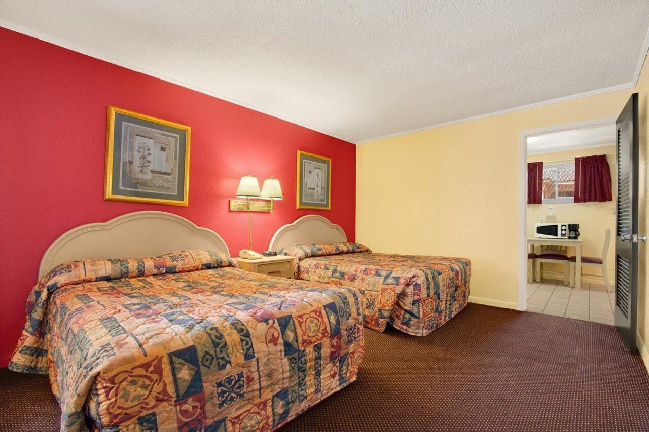Royal Palace Inn And Suites Myrtle Beach Ocean Blvd Extérieur photo